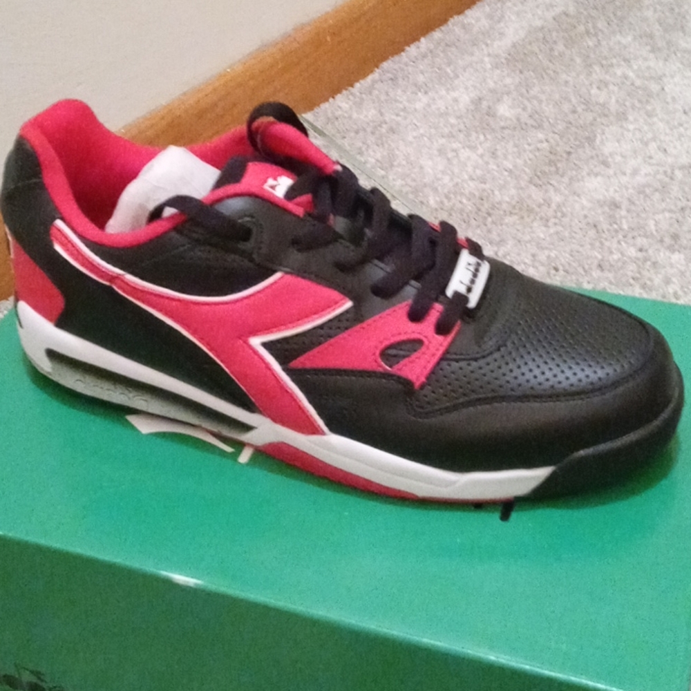 Diadora - Picture 2 of 4